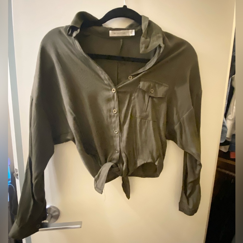 Mink Pink Button Down Crop w/ tie in front in Army Green-XS